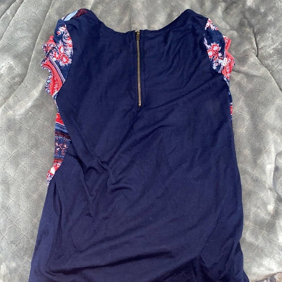 blouse - Picture 2 of 2